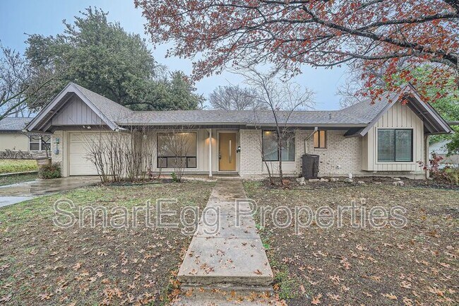 property at 2004 Rogge Ln