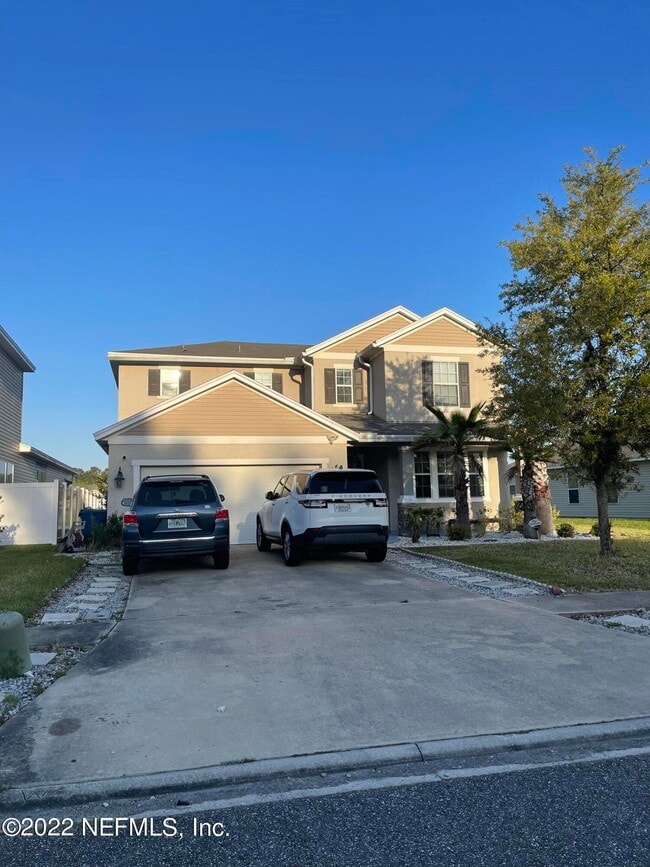property at 15888 Lexington Park Blvd