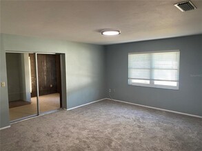 3720 Warren Ridge St in Sarasota, FL - Foto de edificio - Building Photo