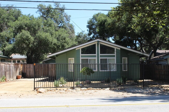 410 Burnham Rd in Oak View, CA - Building Photo - Building Photo
