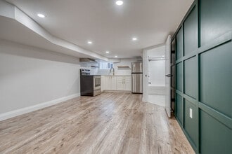 37 Garfield Ave N in Hamilton, ON - Building Photo - Building Photo