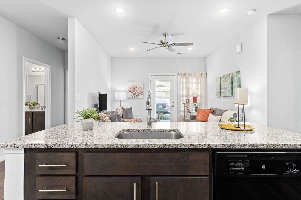 Highview Pointe Apartments in Louisville, KY