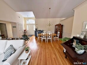 490 Wolf Run in Shelton, CT - Building Photo - Building Photo