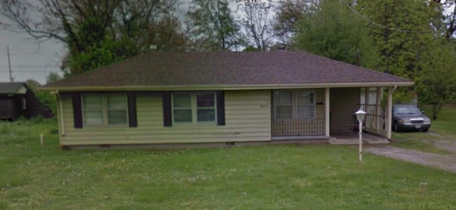 8653 Church Ln in East St. Louis, IL - Foto de edificio - Building Photo