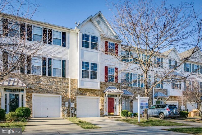 6042 Blue Point Ct in Columbia, MD - Building Photo - Building Photo