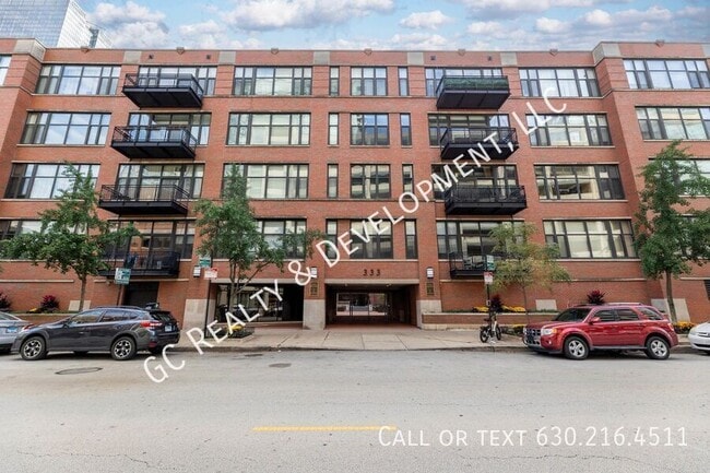 property at 333 W Hubbard St