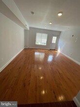 615 N 11th St-Unit -2F in Philadelphia, PA - Building Photo - Building Photo