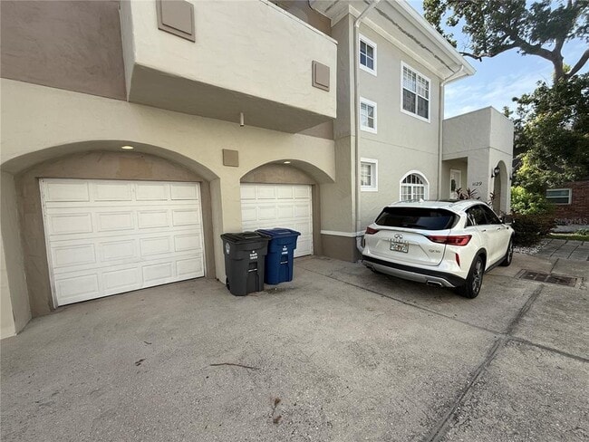 property at 1105 Minnesota Ave