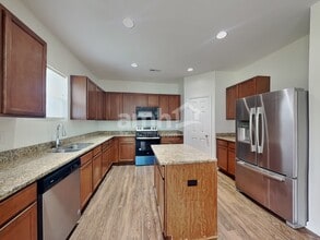 8921 Gray Willow Rd in Charlotte, NC - Building Photo - Building Photo
