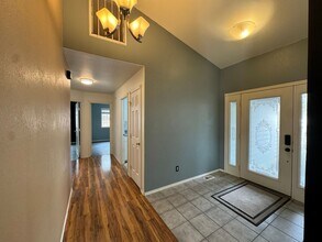 2375 NW Witherspoon Ave in Roseburg, OR - Building Photo - Building Photo