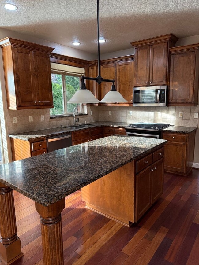 12301 NE 104th St in Vancouver, WA - Building Photo - Building Photo