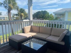 136 Pompano Dr SE in St. Petersburg, FL - Building Photo - Building Photo