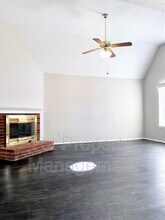 8226 Town N Country Dr in Memphis, TN - Building Photo - Building Photo