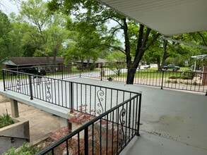 407 Morris St in Berryville, AR - Building Photo - Building Photo