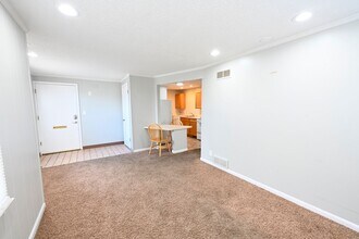 425 W Cook Rd in Mansfield, OH - Building Photo - Building Photo