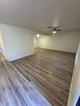 3224 Longford Way in Las Vegas, NV - Building Photo - Building Photo