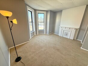 1 Russell Pl in Watervliet, NY - Building Photo - Building Photo