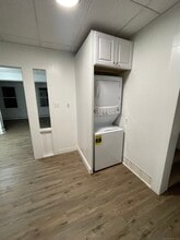 291 Maple Ave in Cheshire, CT - Building Photo - Building Photo
