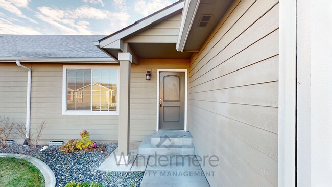 187 NW Maria St in College Place, WA - Building Photo - Building Photo