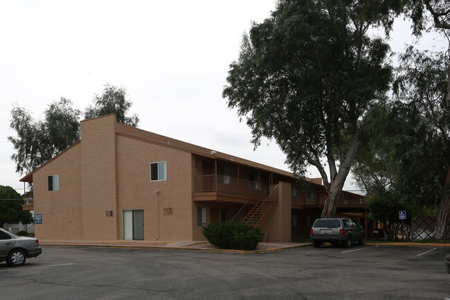 Jerrie Street Apartments in Tucson, AZ - Building Photo - Building Photo