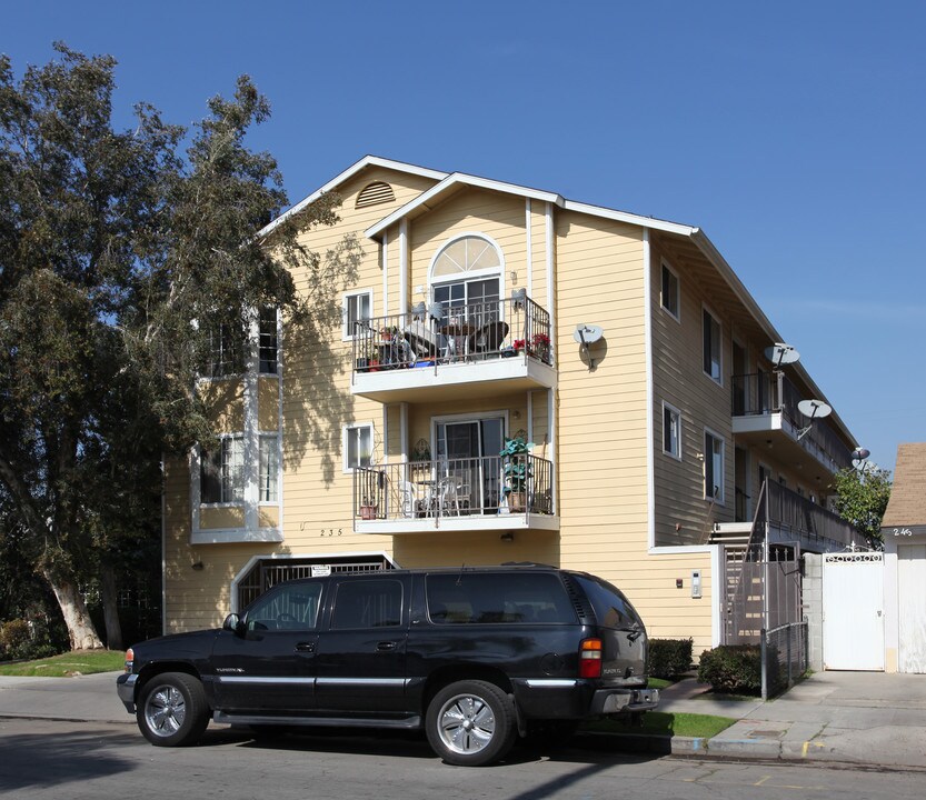 235 E Nevada St in Long Beach, CA - Building Photo