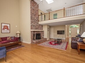 8 Kalamat Farms Cir in Shrewsbury, MA - Building Photo - Building Photo