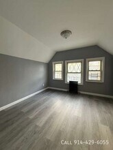 76 Bruce Ave in Yonkers, NY - Building Photo - Building Photo