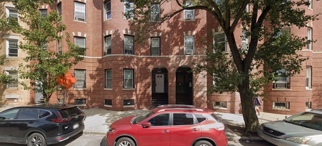 30 S Huntington Ave, Unit 1 in Boston, MA - Foto de edificio - Building Photo