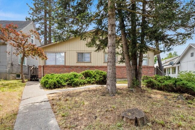 1724 E 8th Ave in Spokane, WA - Building Photo - Building Photo