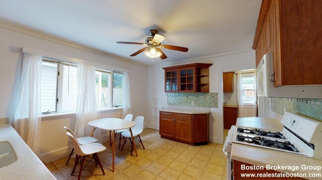 30 Roseclair St, Unit 1 in Boston, MA - Building Photo - Building Photo