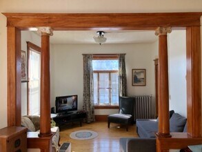 3317 Nicollet Ave S in Minneapolis, MN - Foto de edificio - Building Photo