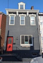 5109 Holmes St in Pittsburgh, PA - Building Photo