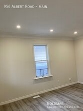 956 Albert Rd in Windsor, ON - Building Photo - Building Photo