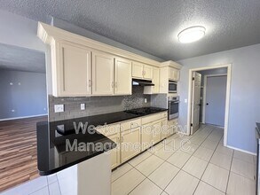 10408 Blue Spruce Rd in Oklahoma City, OK - Building Photo - Building Photo