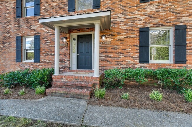 property at 1023 Chickasaw Trail