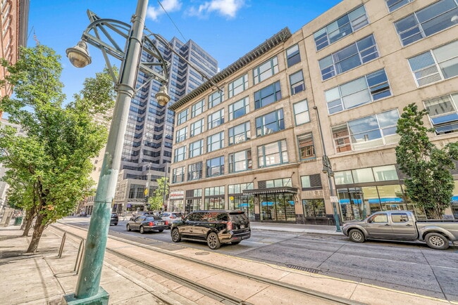 720 16th St in Denver, CO - Building Photo - Building Photo