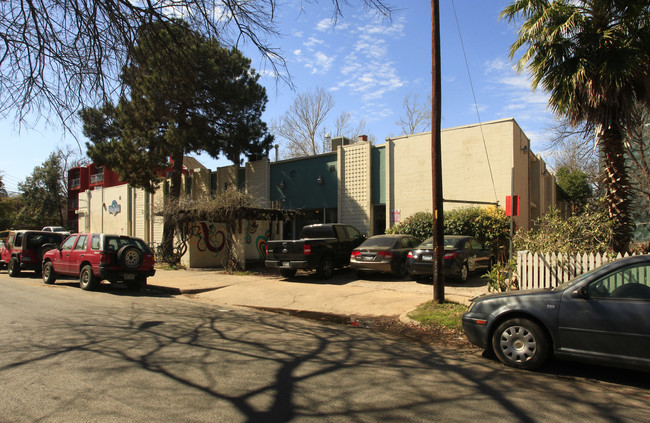 Pearl Street Co-op in Austin, TX - Foto de edificio - Building Photo