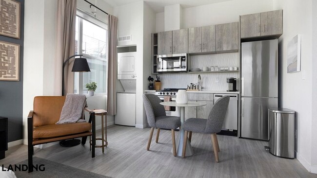 3022 Zuni St, Unit 301 in Denver, CO - Building Photo - Building Photo