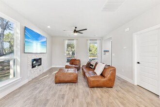 25 Woodacre Dr in Wimberley, TX - Building Photo - Building Photo