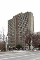 Downtown Louisville Apartments For Rent From 400 Ky J O Blanton House Under Renovation Apartments