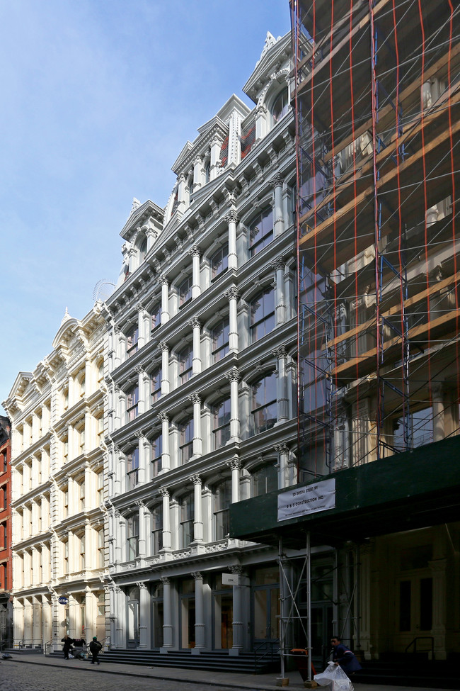 Queen of Greene in New York, NY - Building Photo - Building Photo