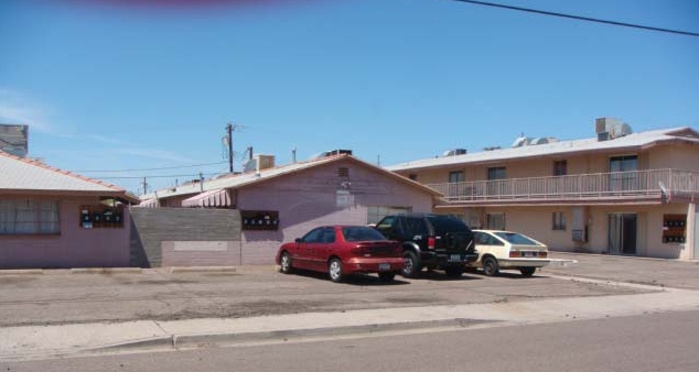 Adam Group Apartments in Phoenix, AZ - Foto de edificio