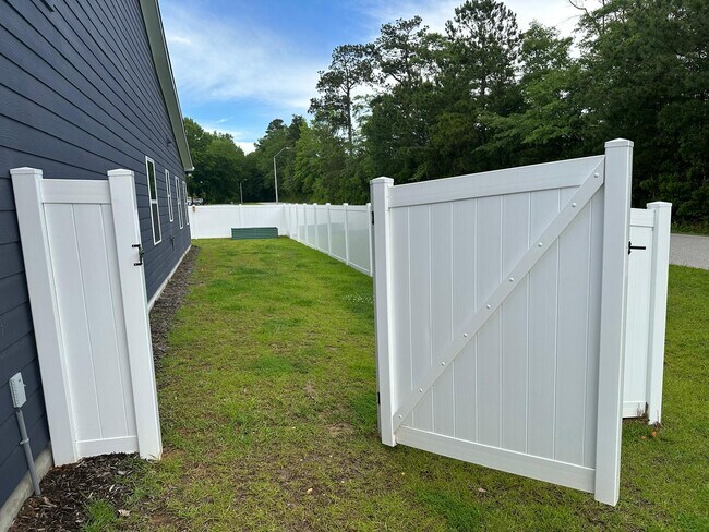 12 Molly Mac Ln in Angier, NC - Building Photo - Building Photo