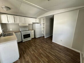 11240 N Northwood Dr in Inglis, FL - Building Photo - Building Photo