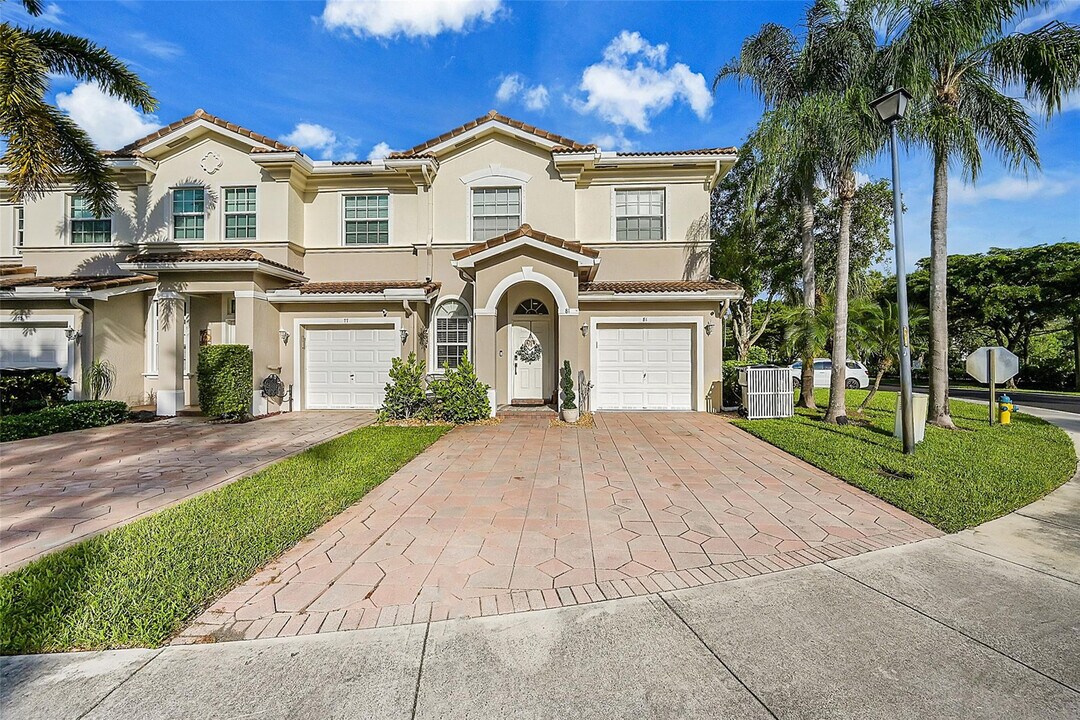 81 Legacy Ct in Delray Beach, FL - Building Photo