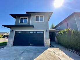 5837 Pioneer Ridge Pl in Ferndale, WA - Building Photo
