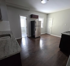 1625 Lakewood Ave in Lakewood, OH - Building Photo - Building Photo