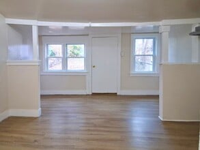 325 N Laurel St in Bridgeton, NJ - Building Photo - Building Photo