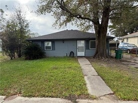 616 Oriole St in Metairie, LA - Building Photo