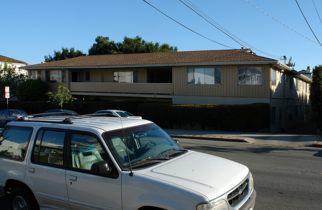 1223 Garden St in Santa Barbara, CA - Building Photo - Building Photo